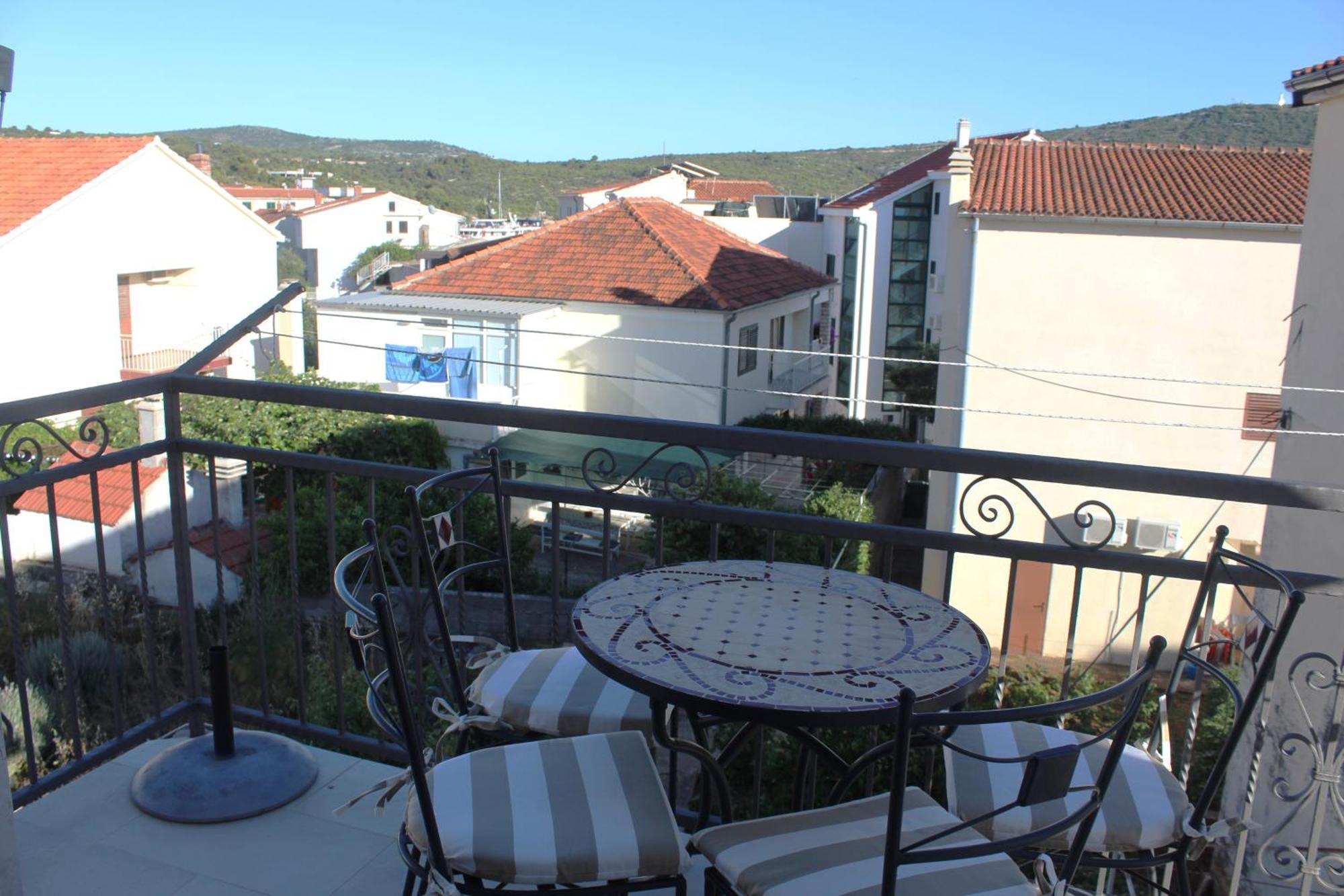 Vintage Appartement Primošten Buitenkant foto